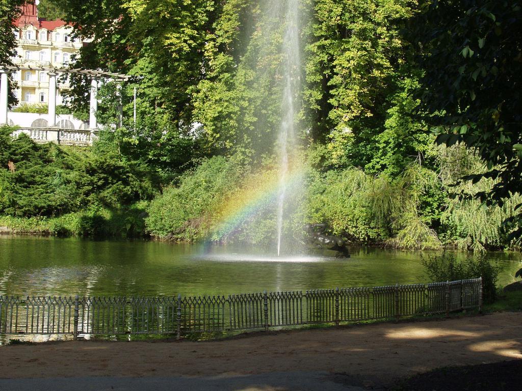 Apartma La Provence Marianske Lazne Bagian luar foto